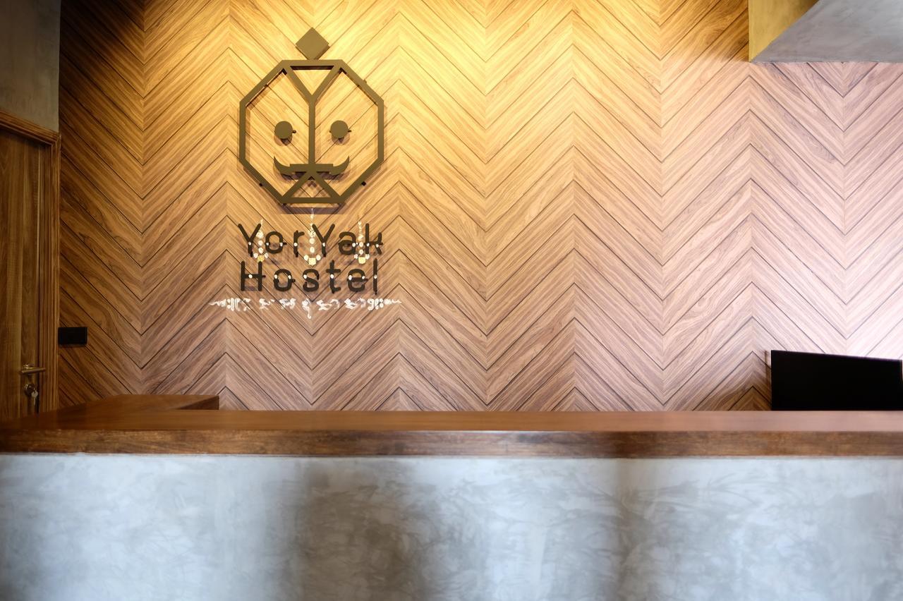 Yor Yak Capsule hotel