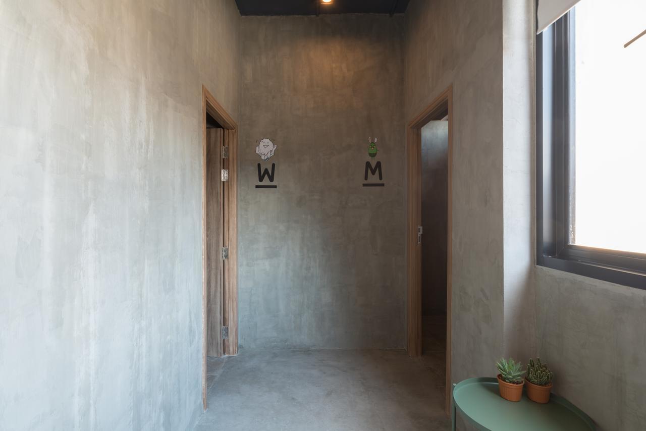 Yor Yak Capsule hotel