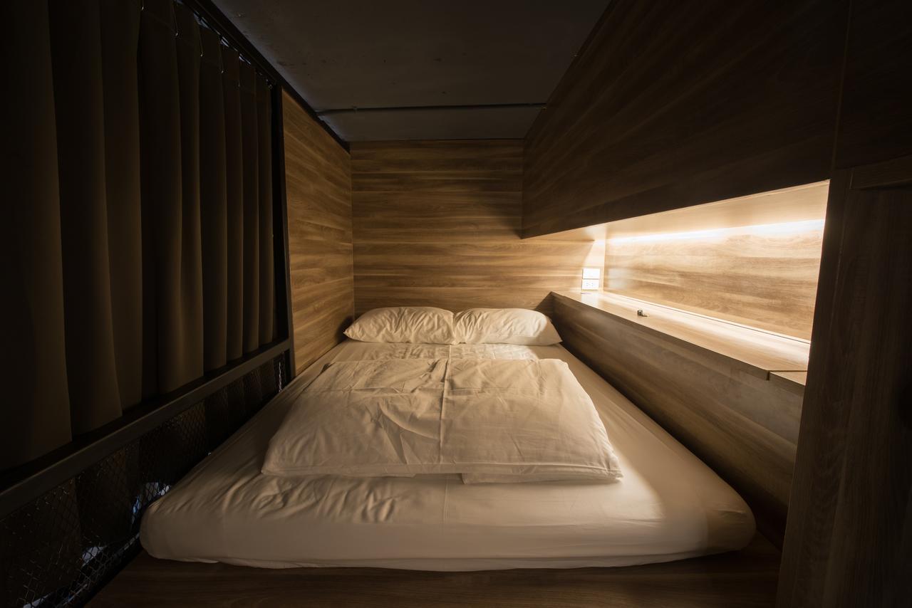 Yor Yak Capsule hotel Bangkok