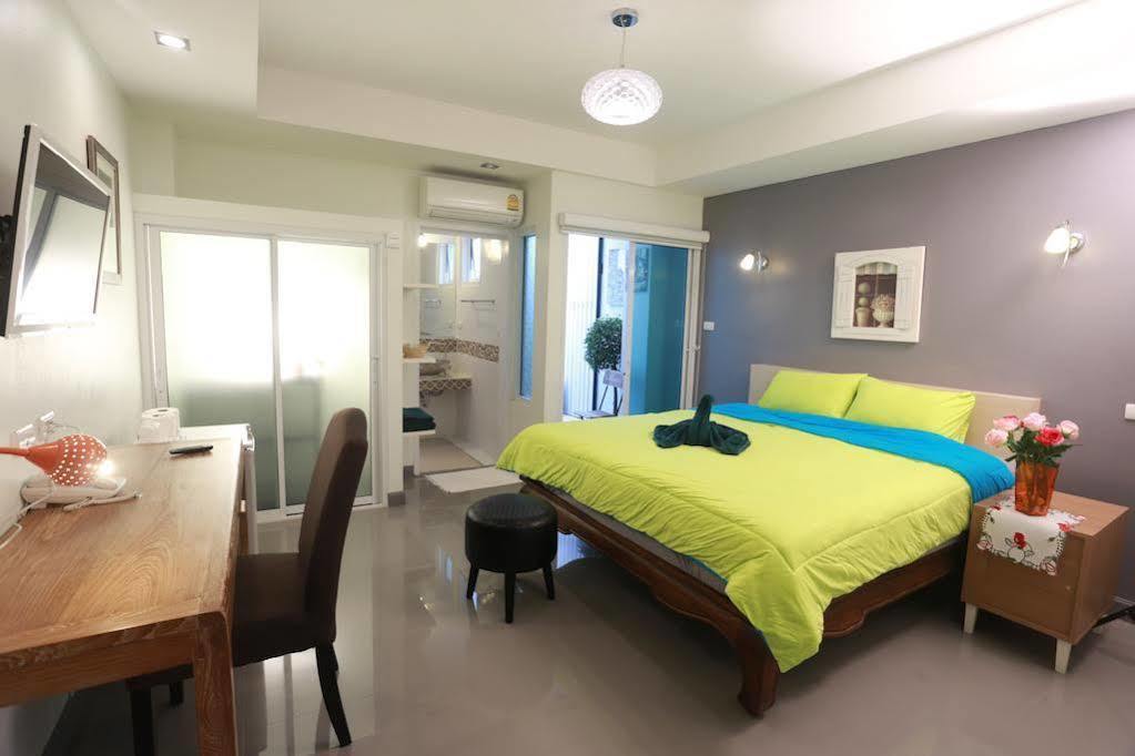 S50 Sukhumvit * Bangkok