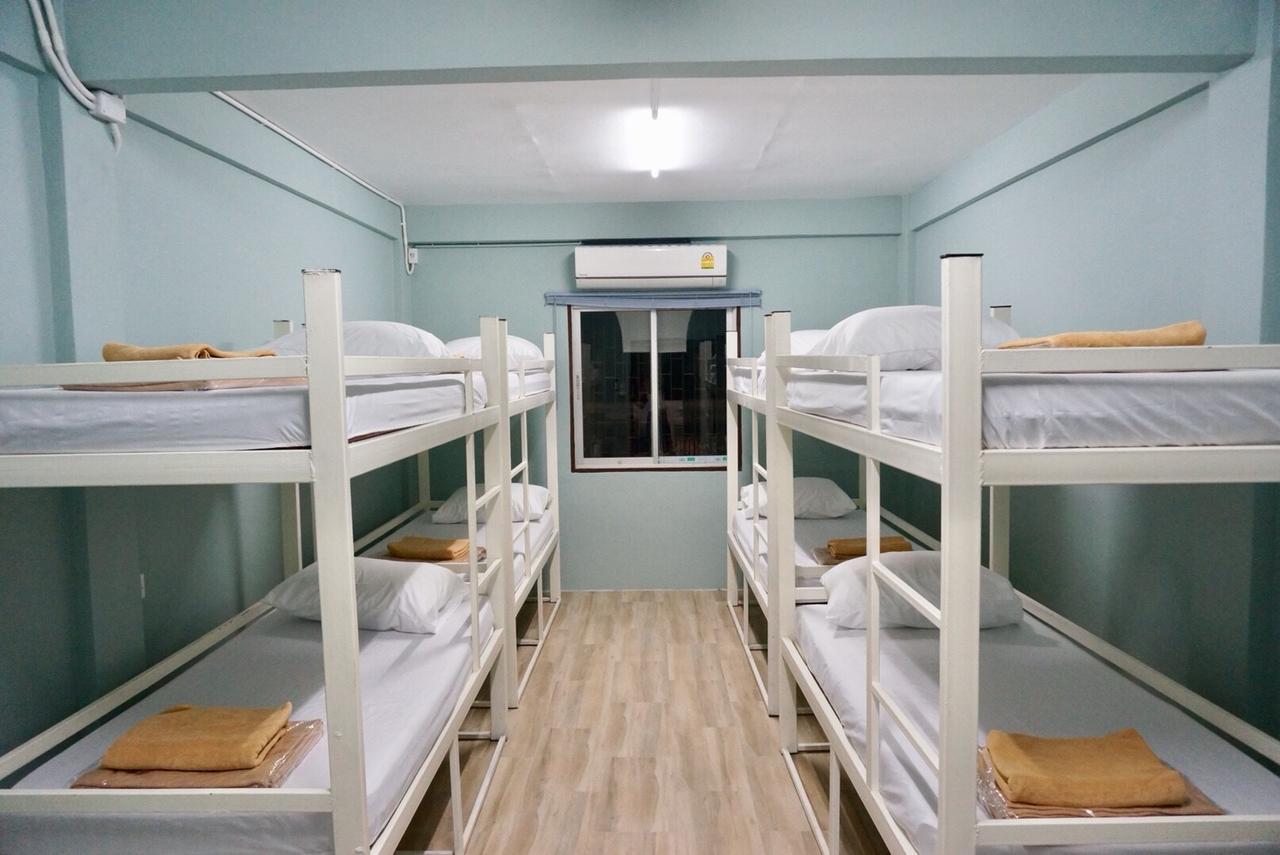 Hostel 218 - Dorm For Rent (adults Only)