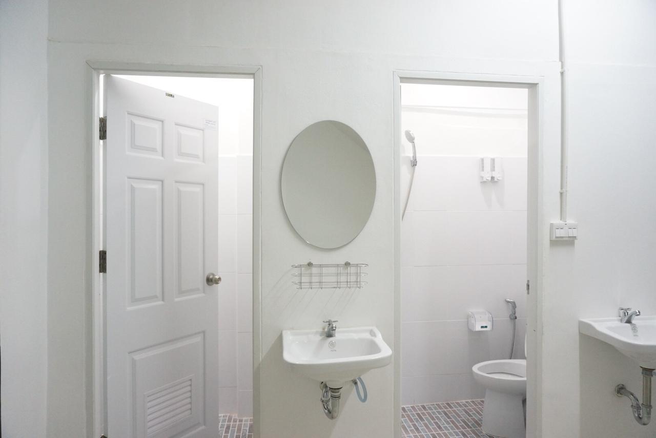 Hostel 218 - Dorm For Rent (adults Only)