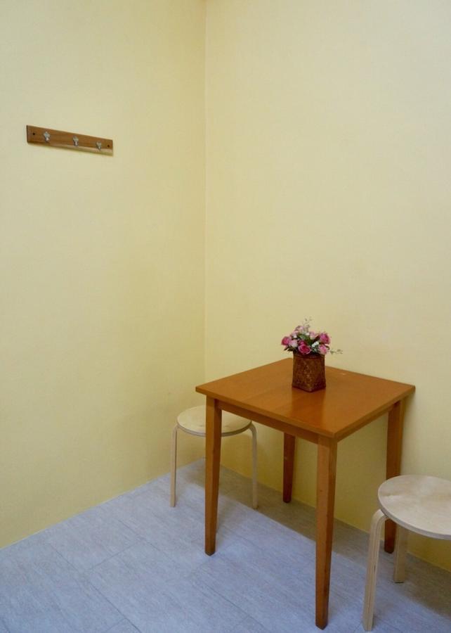 218 - Dorm For Rent (adults Only) *
