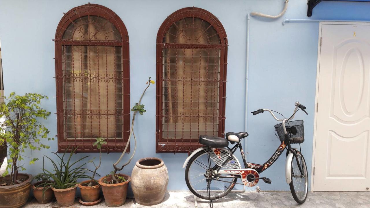 Danee Hostel *