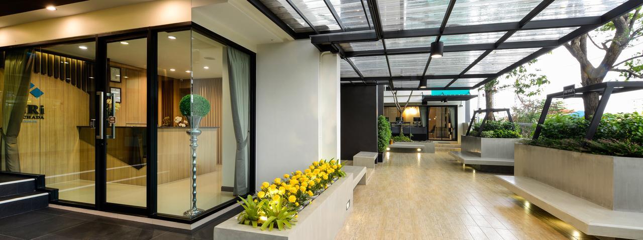 Hotell Siri Ratchada
