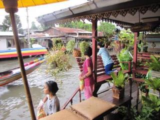 Bangluang House Hotel