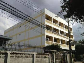 A&m Apartment Bangkok