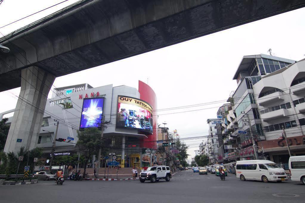Sky 2 Hotell Bangkok