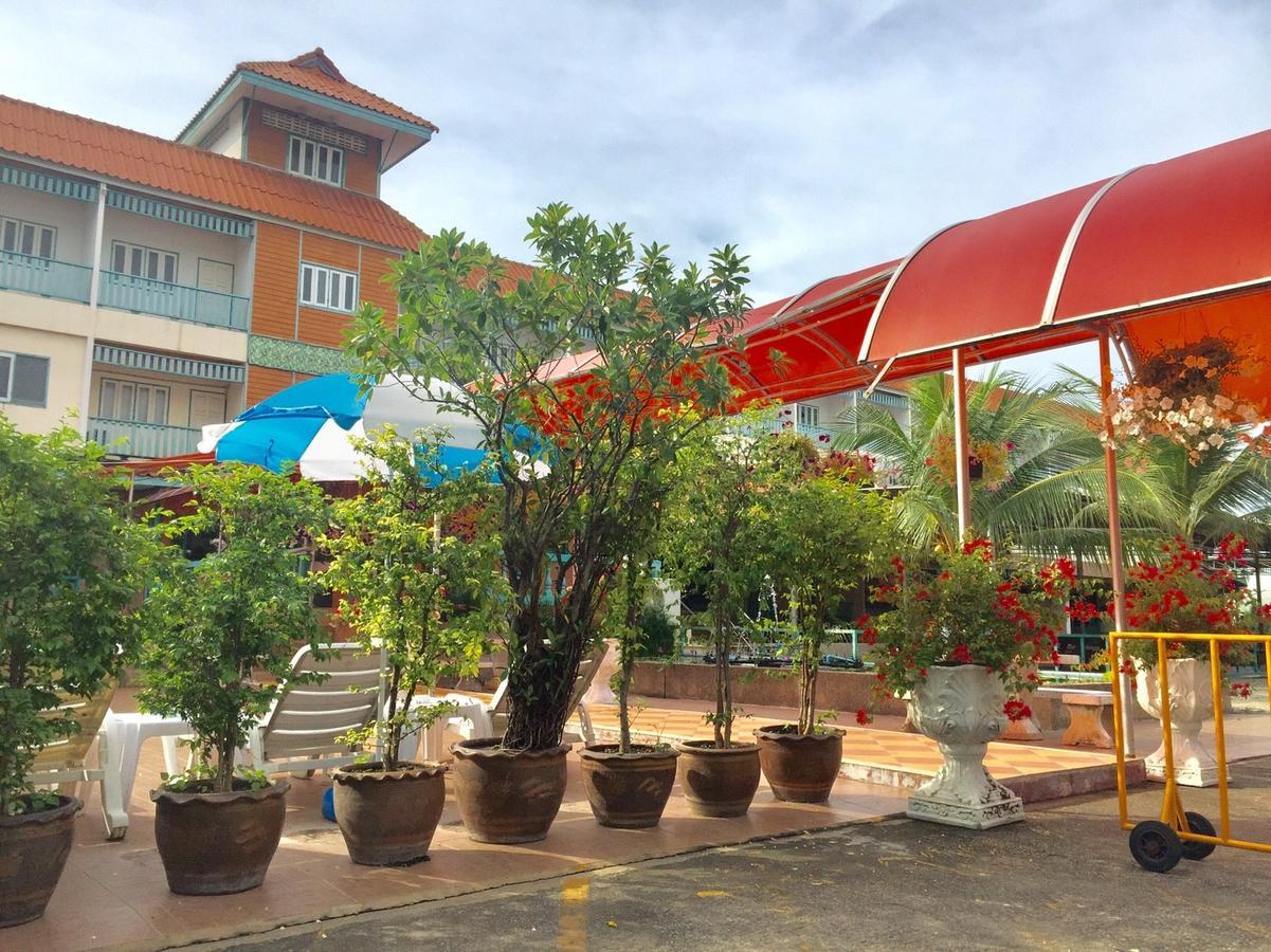 Penginapan Waterside