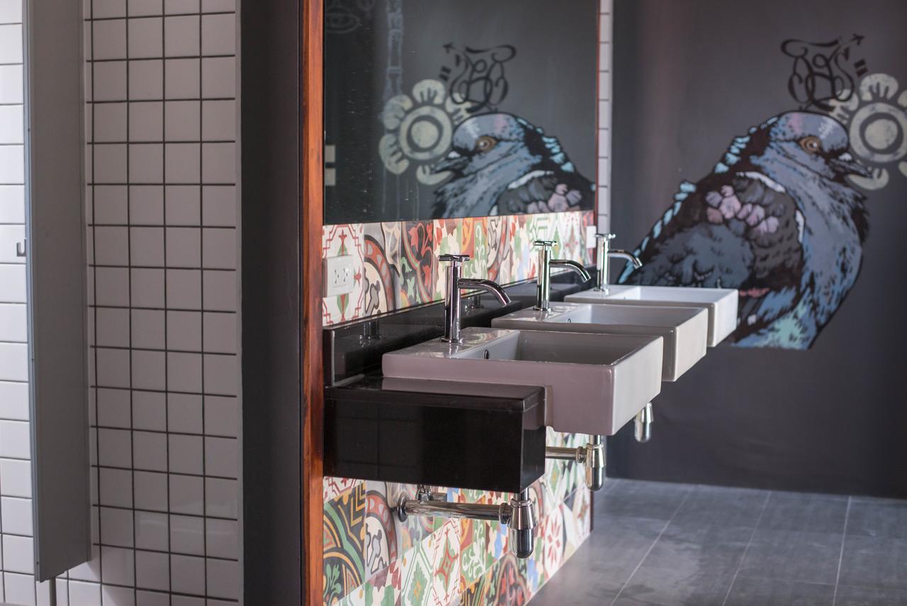 Hostel Issara By D *