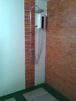 Khách sạn Pak-d 2*