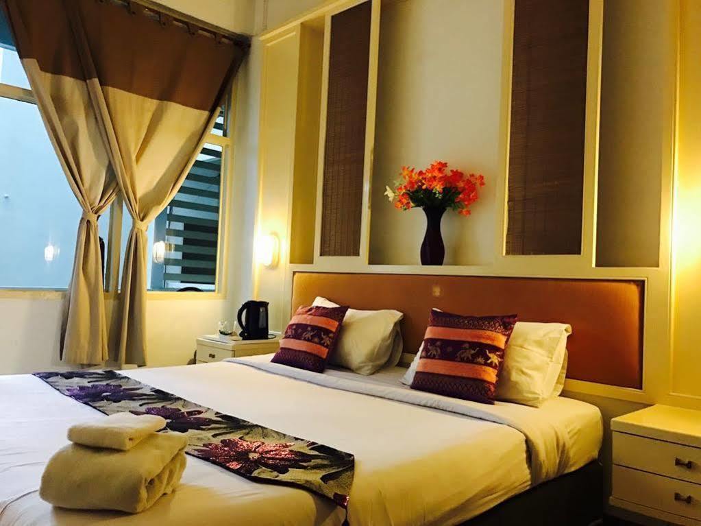 Hotel Babylon 3*