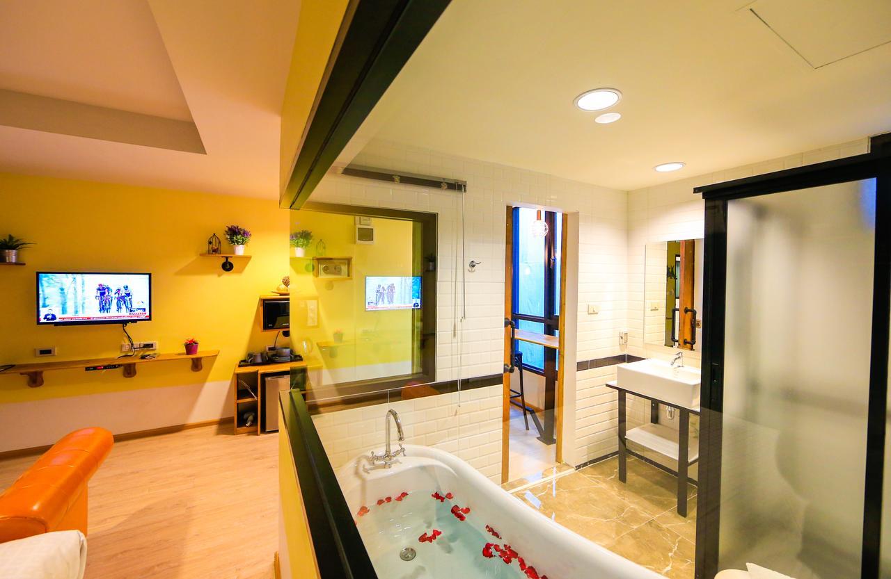 Adagio Hotell 3*