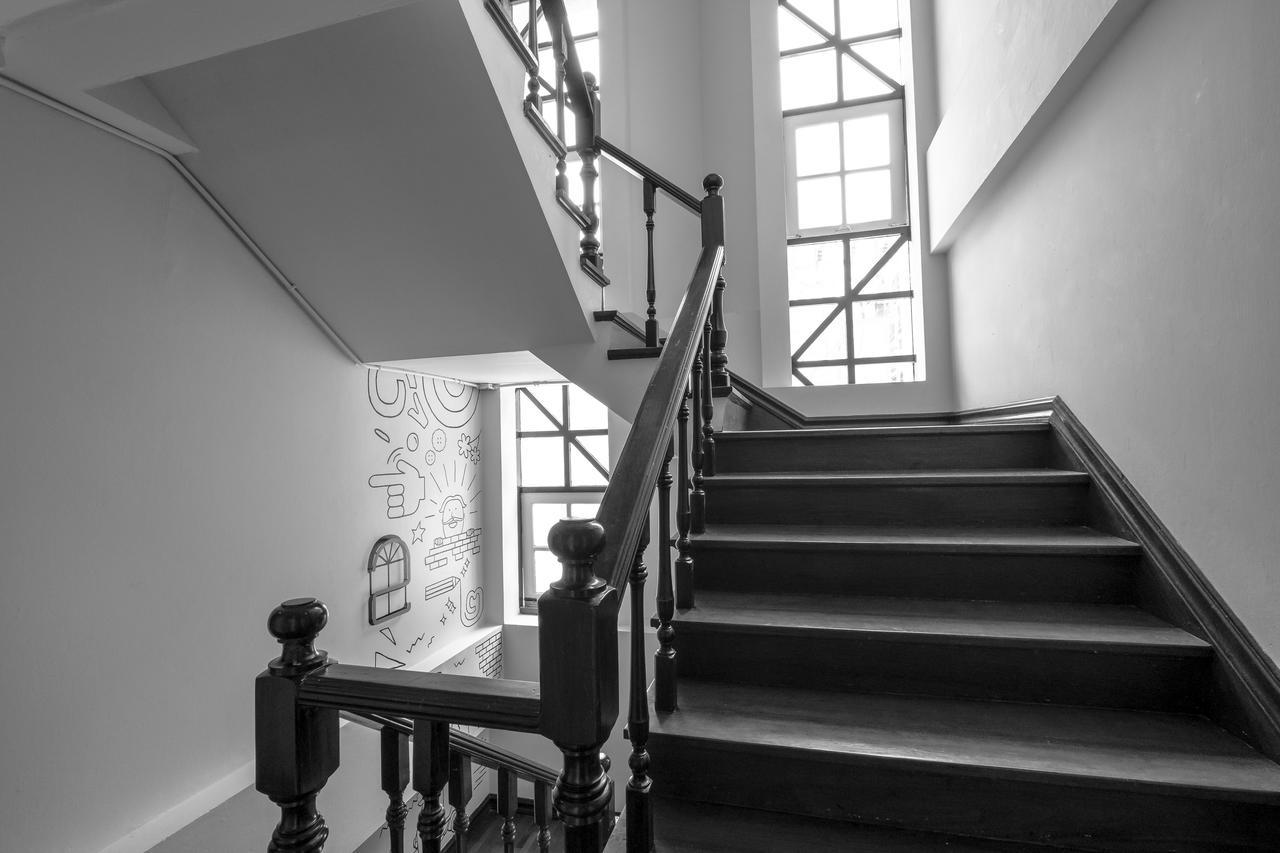 Liveitup By D Varee Hostel Bangkok