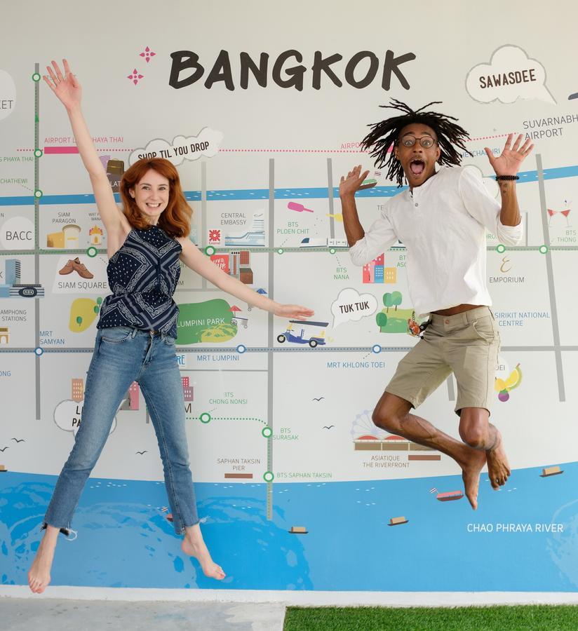 Liveitup By D Varee * Bangkok