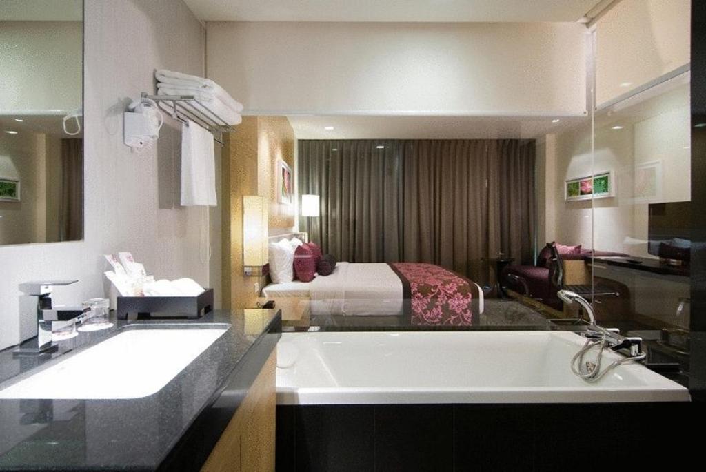 Hotel Amaranth Suvarnabhumi - Free Suvarnabhumi Airport Shuttle Bangkok