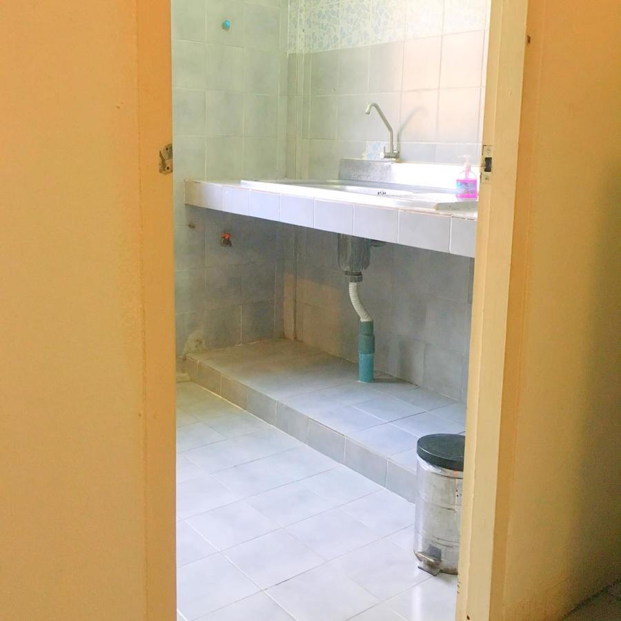 Baan Chatuchak Hostel *