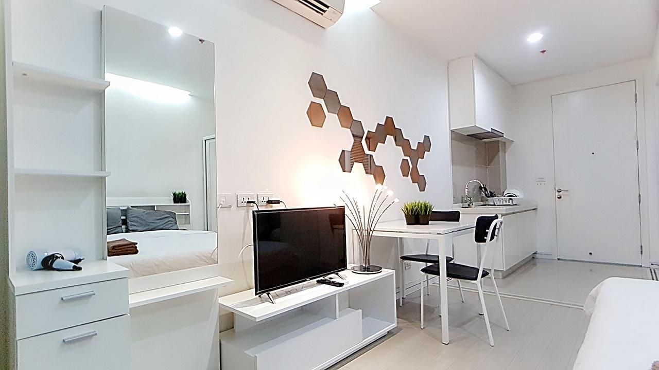 The Mirror Shine Studio