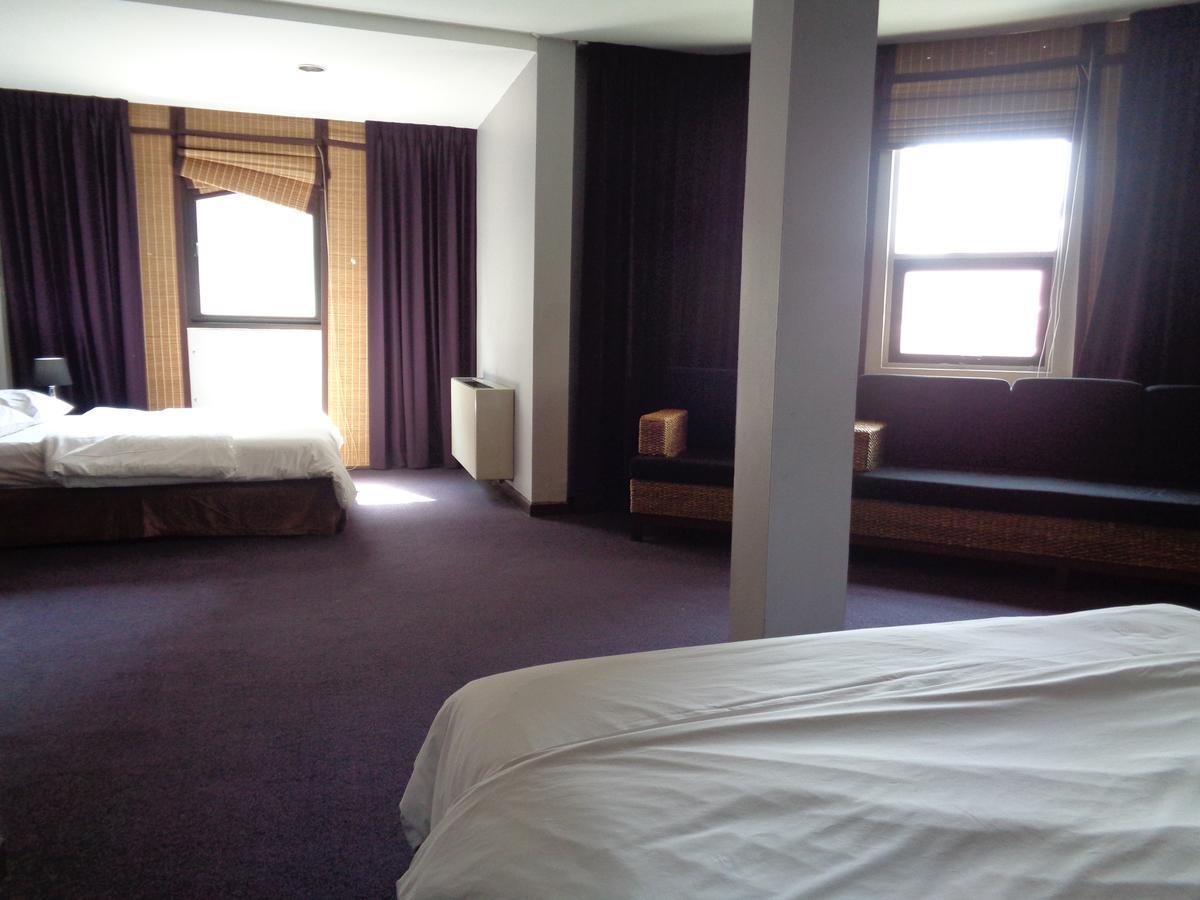 The Pavilion Place Hotel