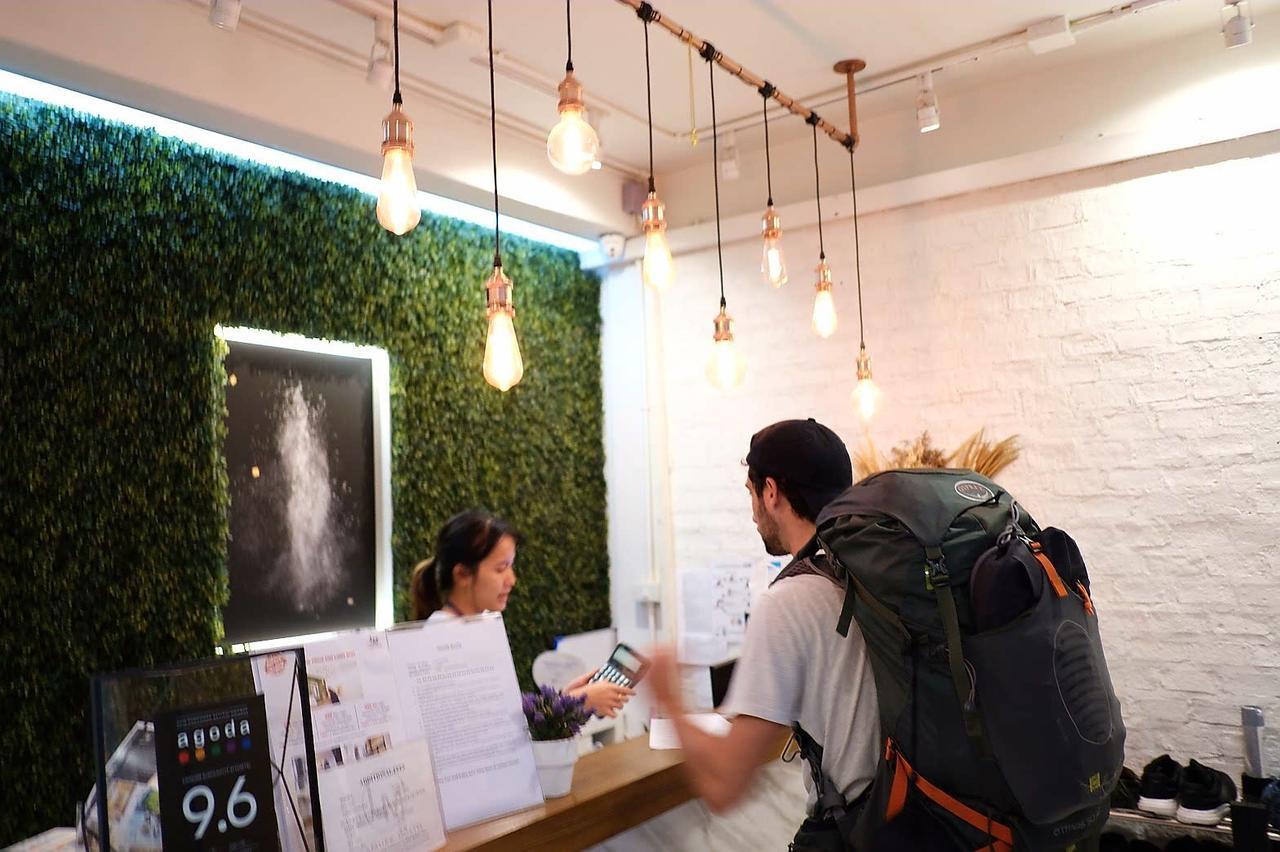 Lamurr Sukhumvit 41 Hostel Bangkok