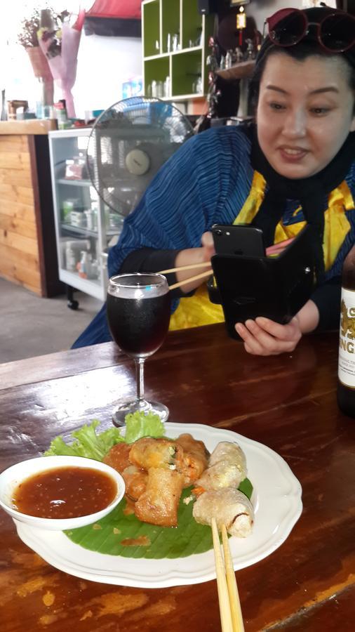 Guest house Cafe De Baan Raow