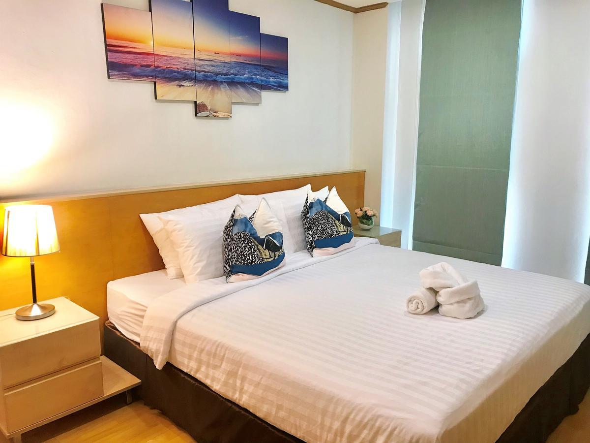Twin Peaks Sukhumvit Apartment Bangkok