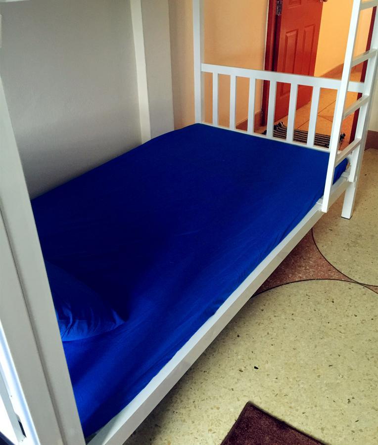 Small Elephant Hostel *