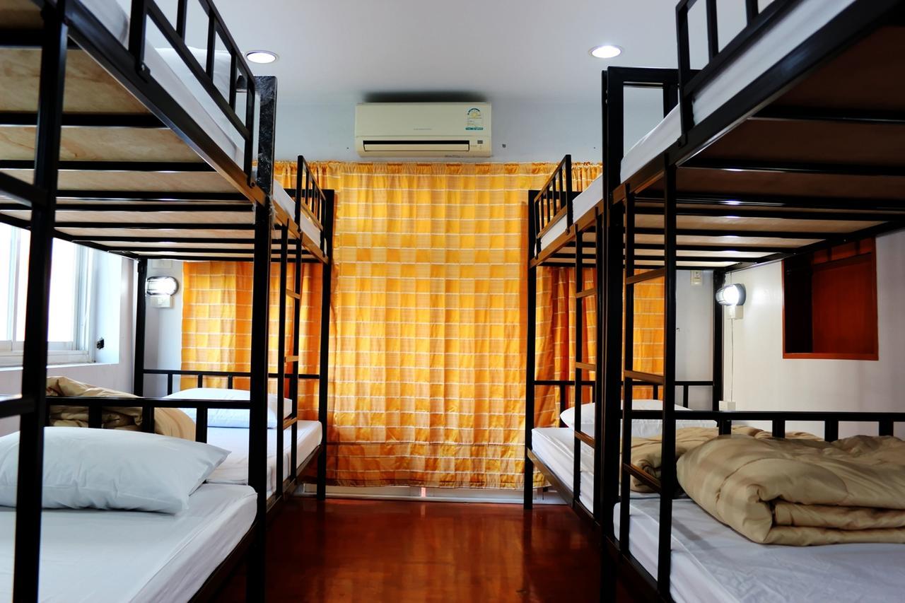 Base (adults Only) Hostel Bangkok