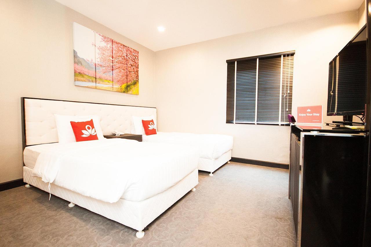 Zen Premium Sukhumvit 33 3* Bangkok