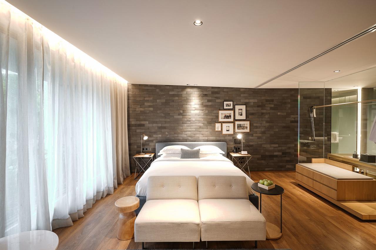 Ad Lib Hotel