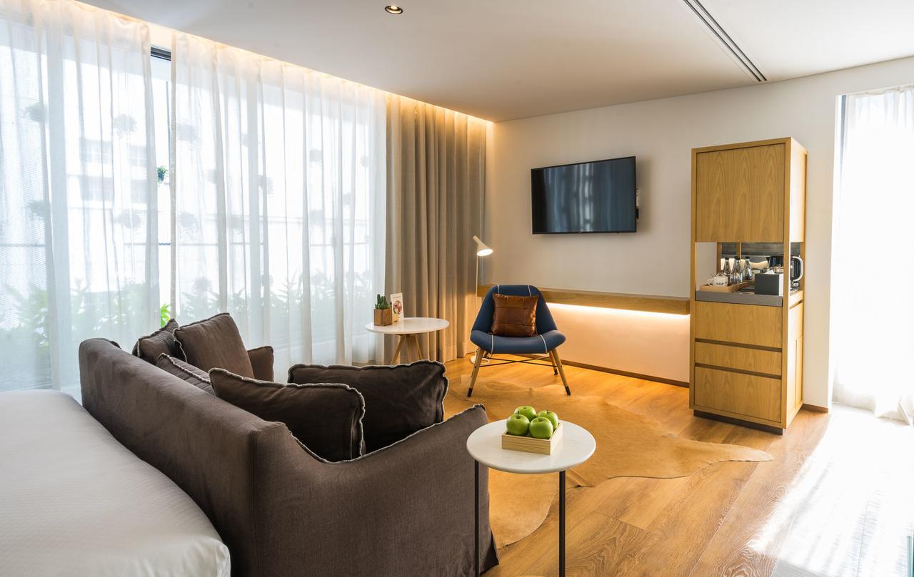 Ad Lib Bangkok