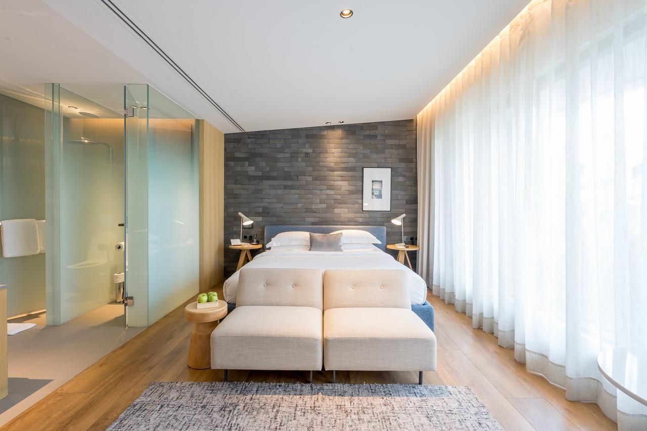 Ad Lib Hotel 4*