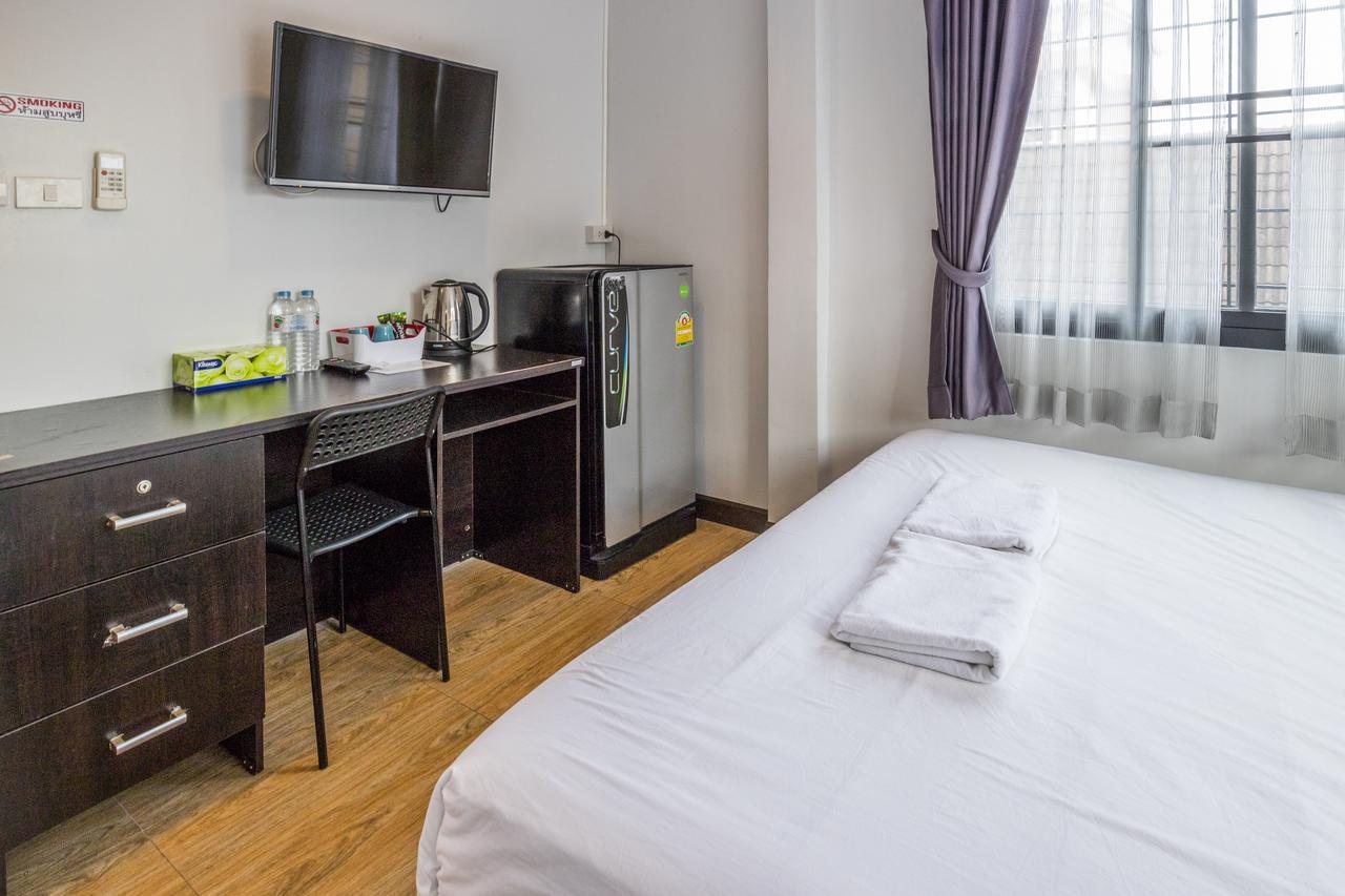 The Cube Sathorn Boutique เดอะ คิวบ์ สาทร บูติค โฮเทล Near Bts Surasak Bangkok