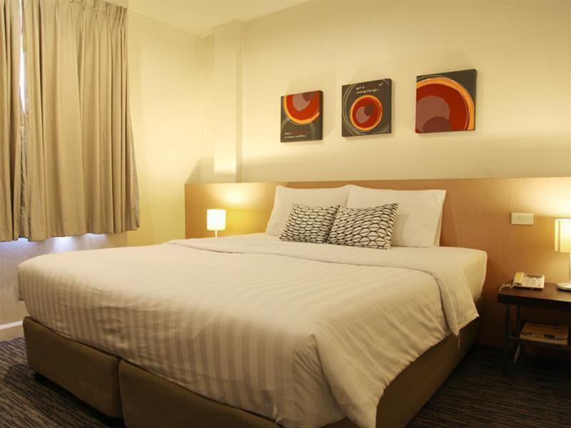 24 Hotel