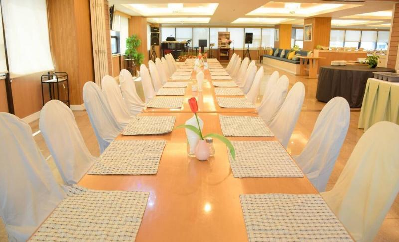Hotel Bay Srinakarin
