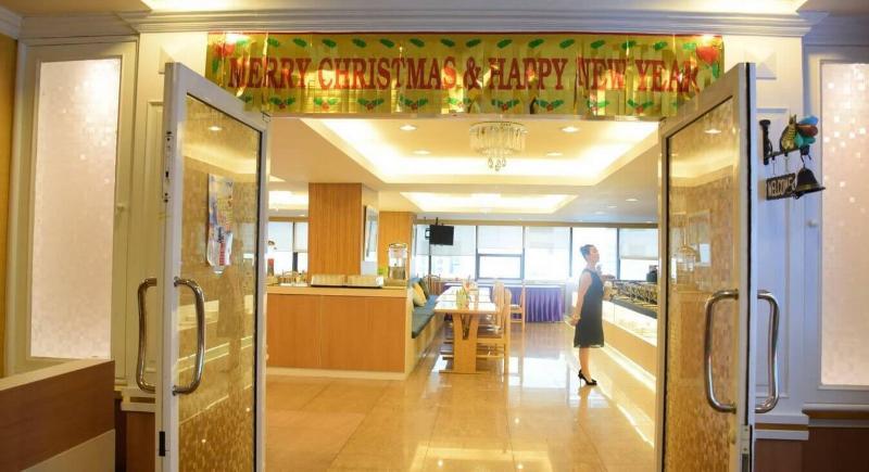 Bay Srinakarin Hotel 4*