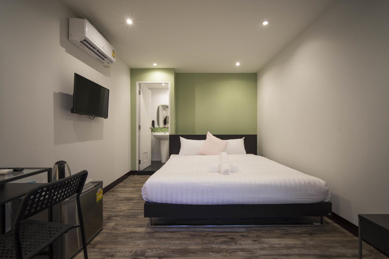 Hotell V - Mrt Huai Khwang Bangkok
