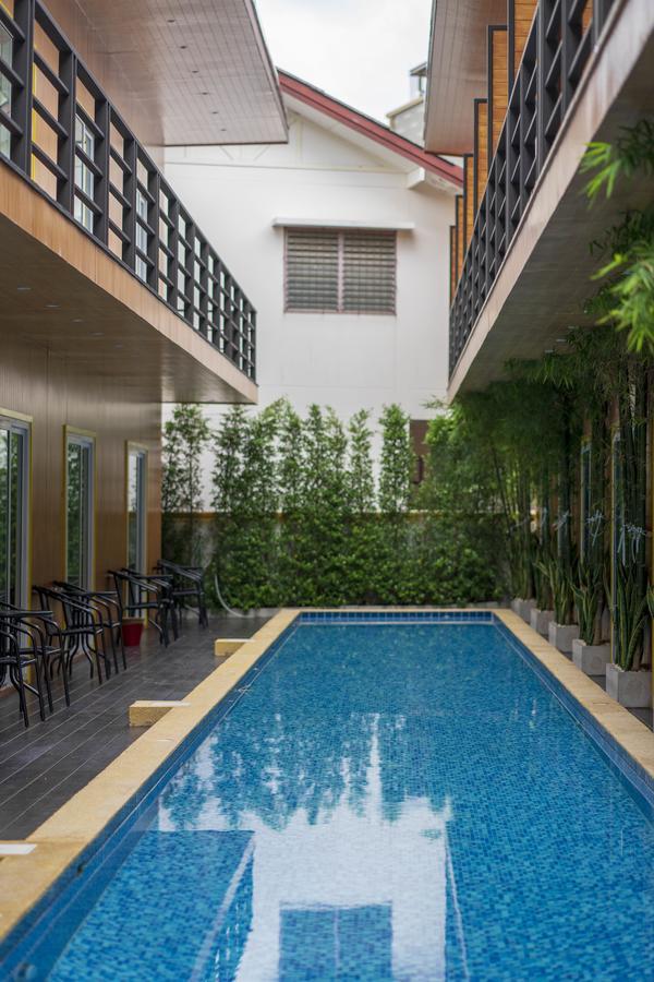 V - Mrt Huai Khwang Hotell