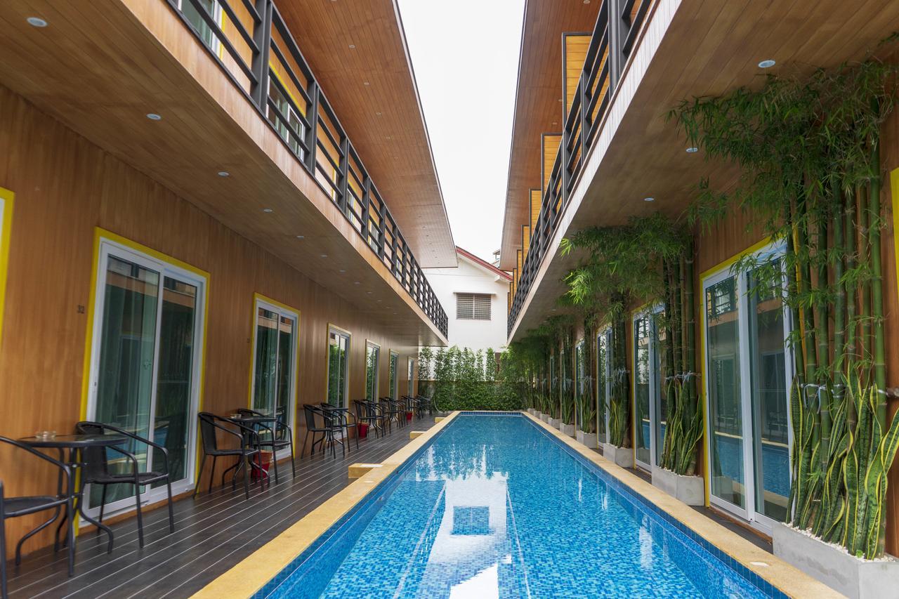 Hotell V - Mrt Huai Khwang
