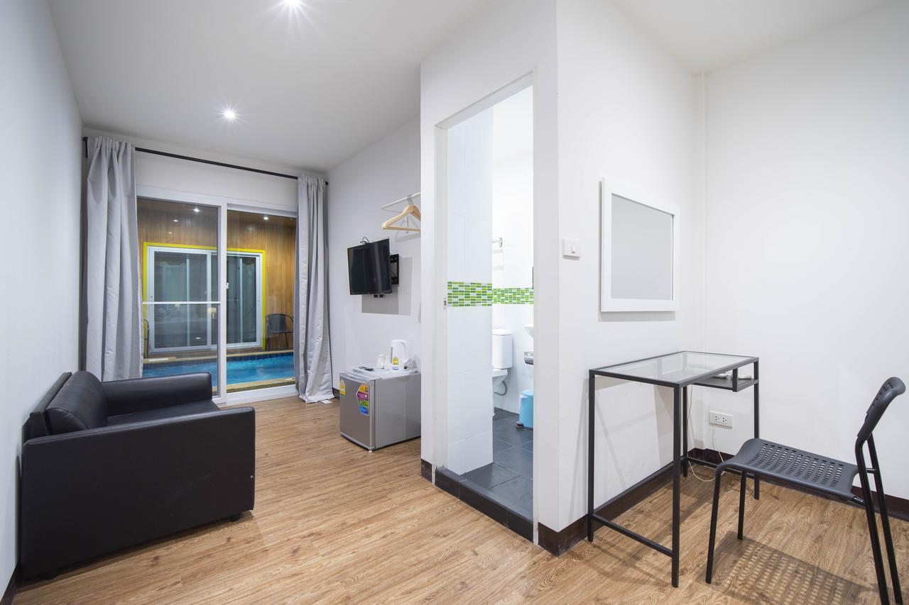 Hotell V - Mrt Huai Khwang Bangkok