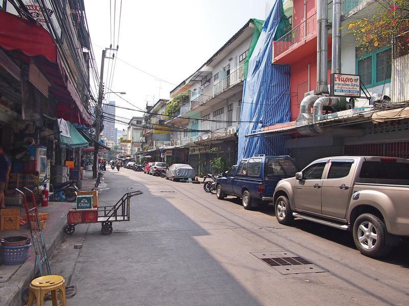 Big Orange Localstay At Siam