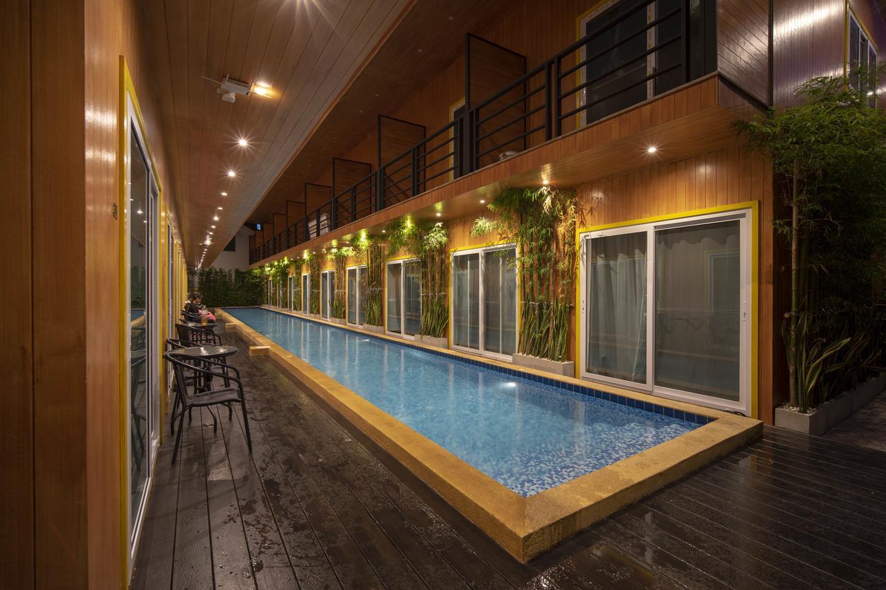 Hotell V - Mrt Huai Khwang