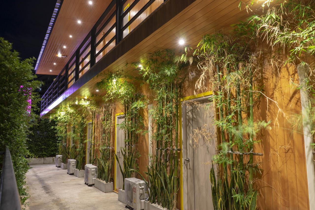 V - Mrt Huai Khwang Hotell Bangkok
