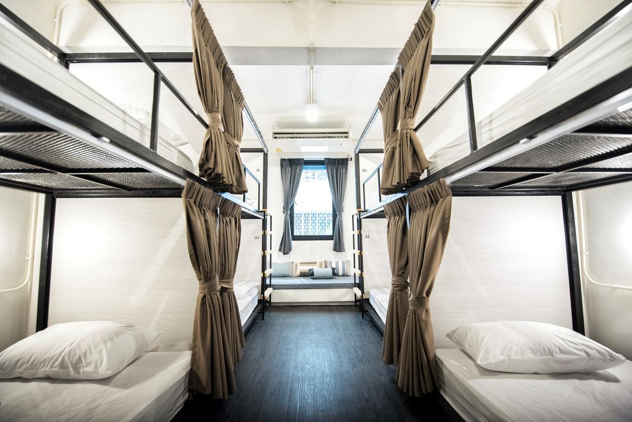 Moon House Hostel Bangkok