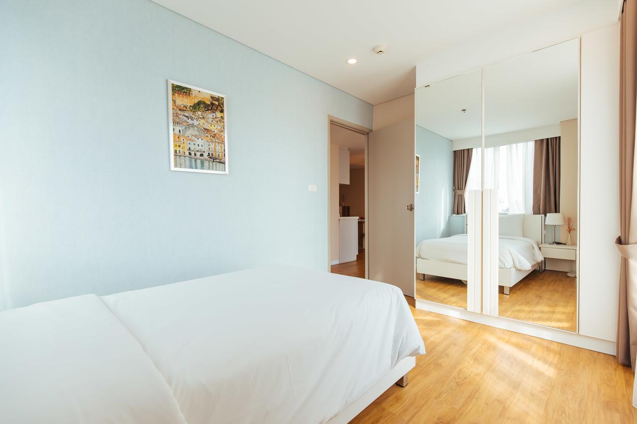 Roomme Hospitality Nang Linchee Branch Bangkok