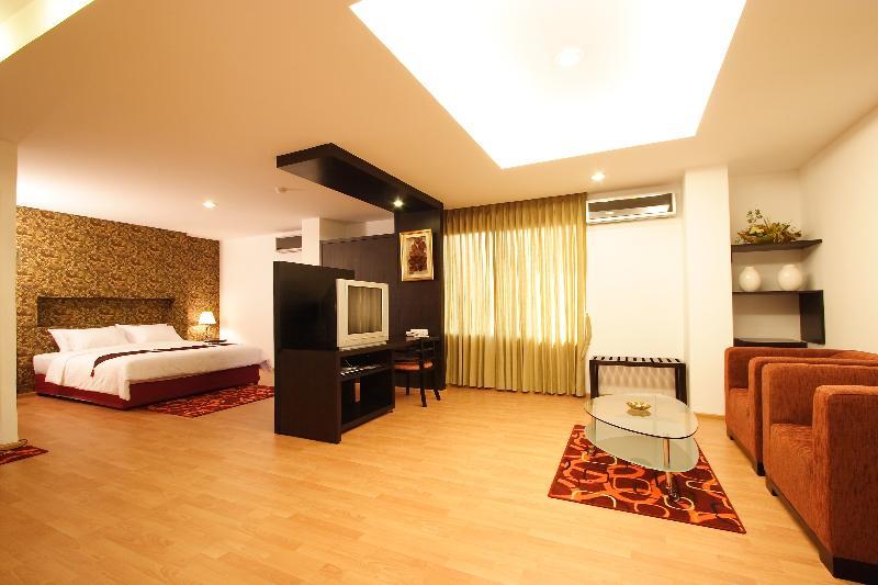Atrium Boutique Khách sạn 3*