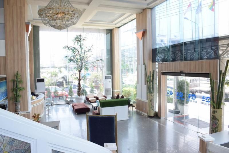 Hotel Bay Srinakarin Bangkok