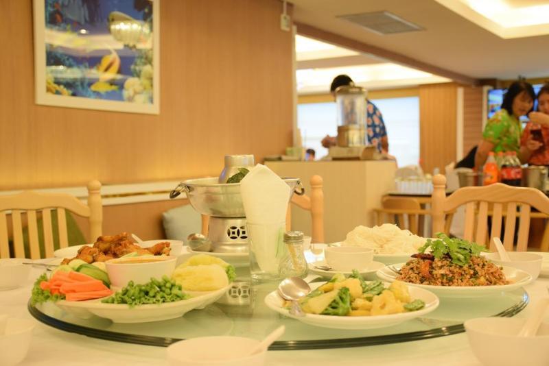 Hotel Bay Srinakarin