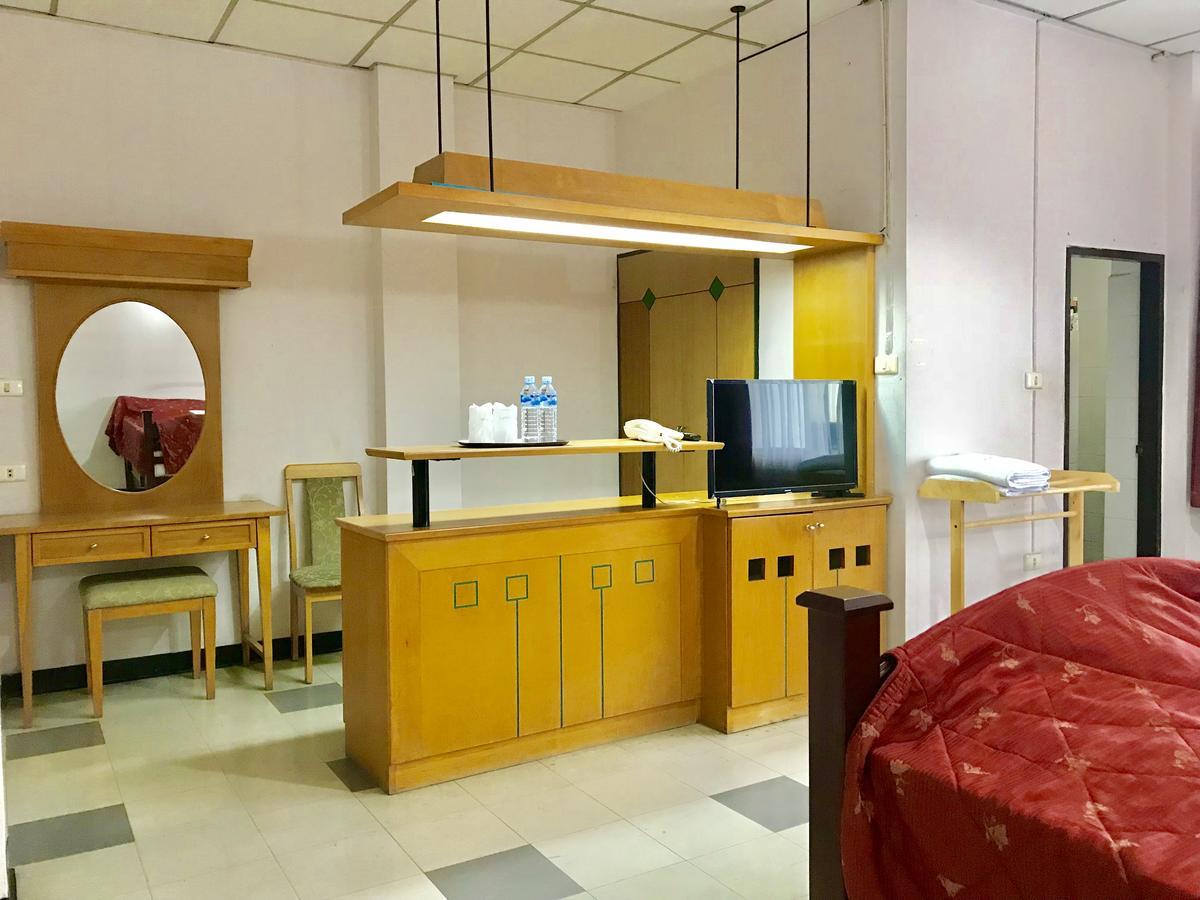 Coop Dopa Hostel Bangkok