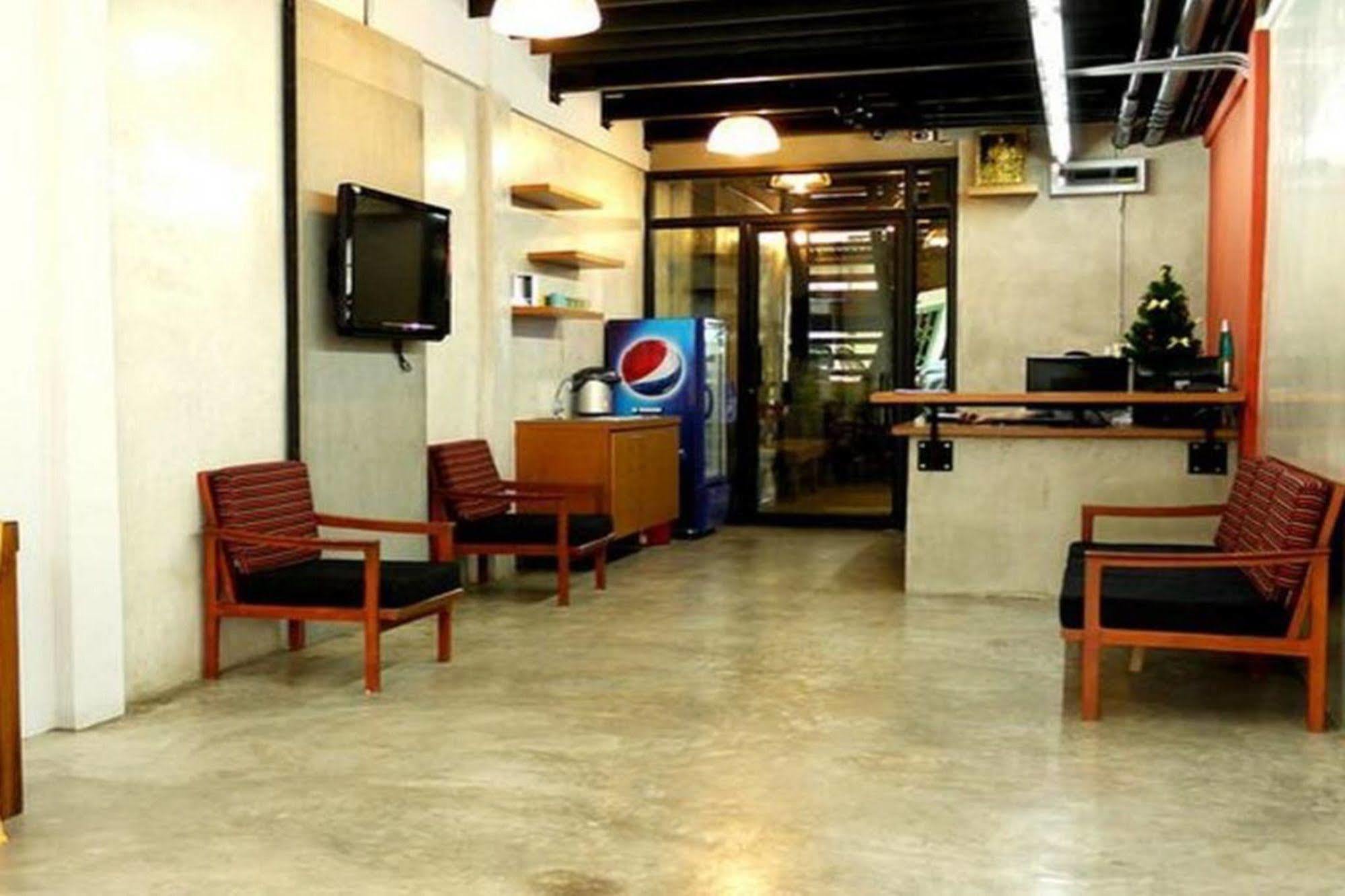 Bed Hostel *